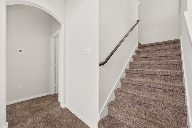 Building Photo - 6803 Alamitos Ct