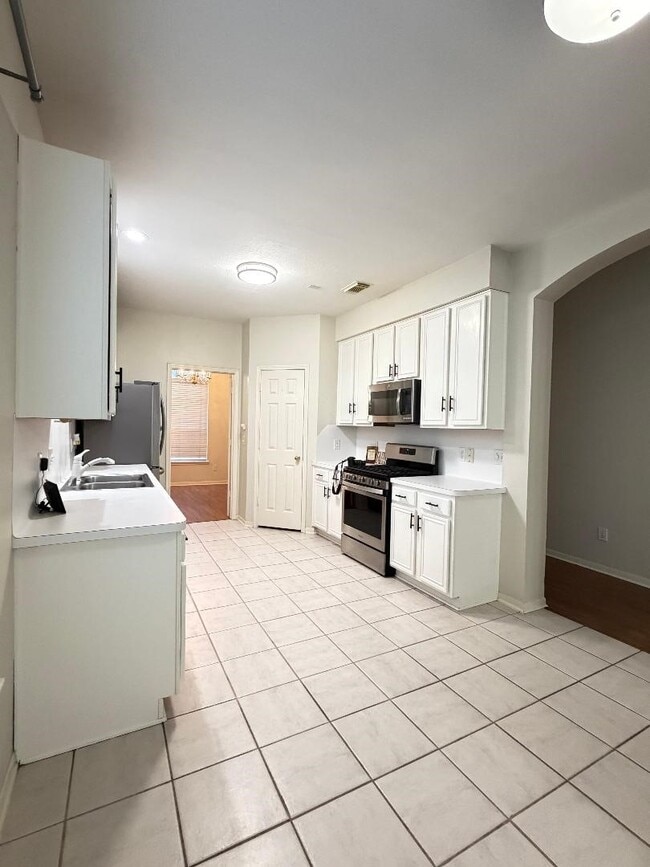 Building Photo - 62 N Holly Laurel Cir