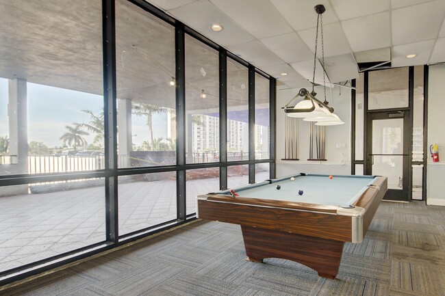 Building Photo - 2301 S Ocean Dr