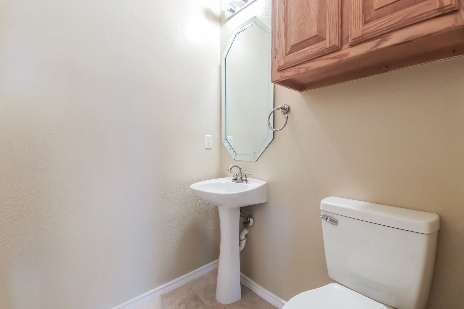 Building Photo - 4108 Creekmeadow Dr