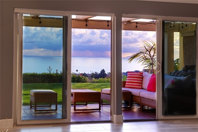 Building Photo - 202 Calle Cuervo