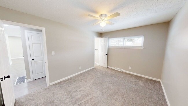 Building Photo - 769 Kettering Rd