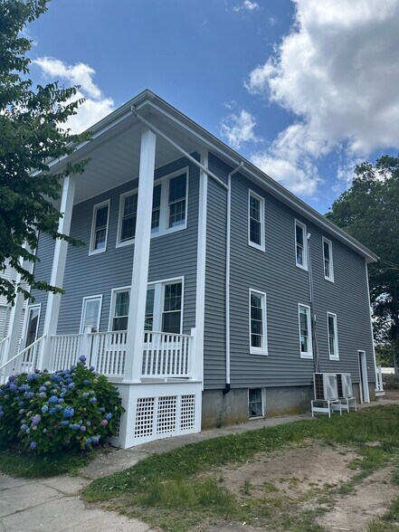 Building Photo - 55 Lucas St