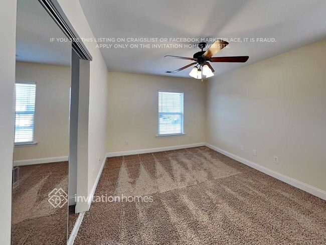 Building Photo - 112 Waterlynn Club Dr