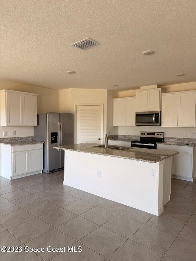 Building Photo - 3636 Aberdeen Dr SE