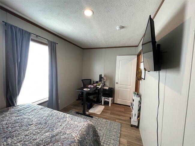 Building Photo - 20410 Telge Rd