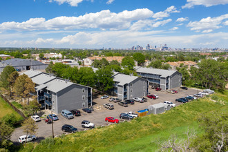 Building Photo - Willow Rush