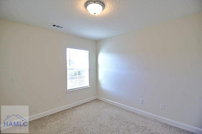 Building Photo - 790 Grayson Ave