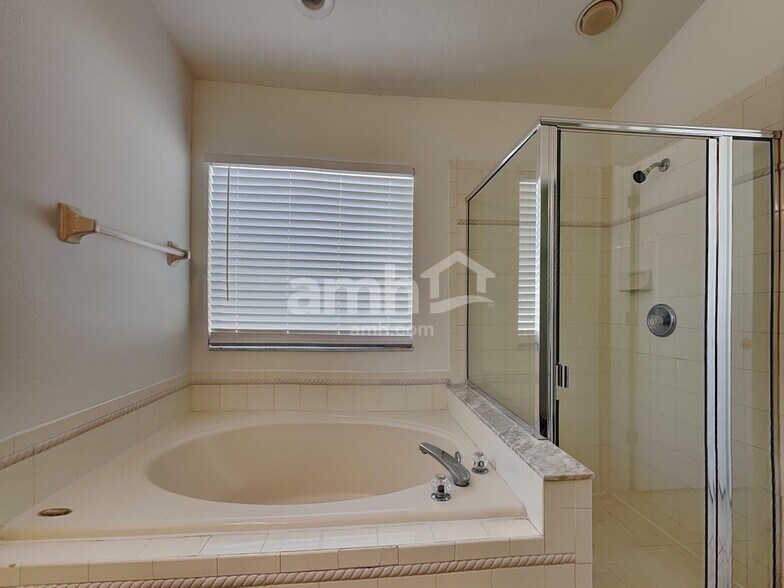 Building Photo - 15004 Shaw Rd