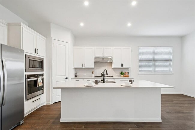 Building Photo - 4521 Lucabella Ln