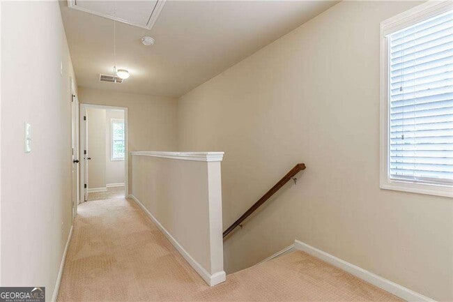 Building Photo - 1299 Hopkins Dr