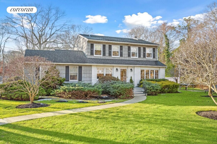 Primary Photo - 23 N Westbury Rd