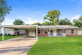 Building Photo - 6910 Cole Creek Dr