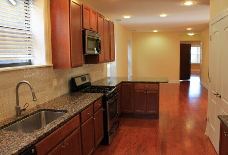 Building Photo - 6310 N Rockwell St