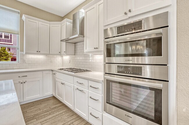 Building Photo - 5432 W 97th Pl