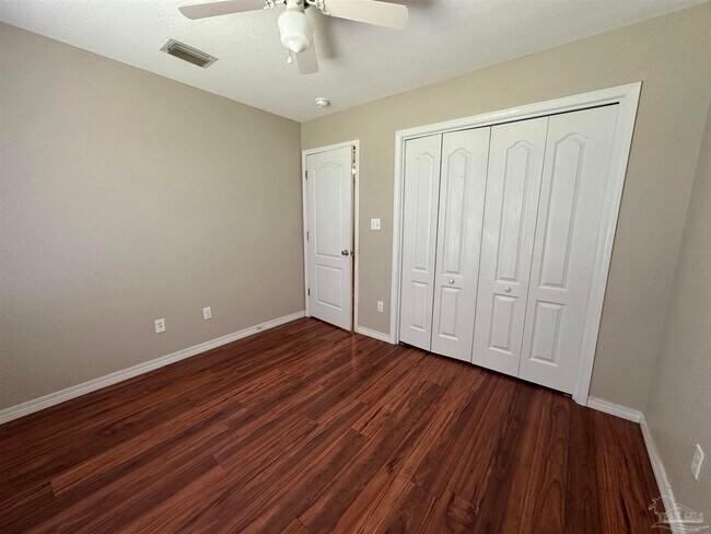 Building Photo - 6854 Sage Brush Ln