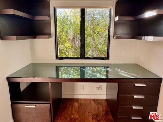 Building Photo - 6441 Bryn Mawr Dr