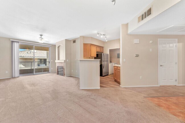 Building Photo - 7139 S Durango Dr