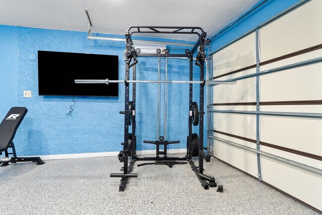 Building Photo - 6235 E Thunderbird Rd