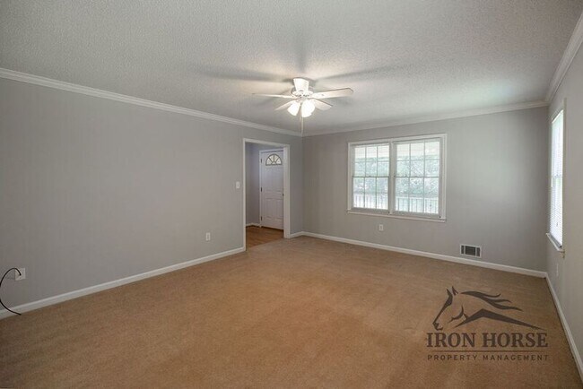 Building Photo - 8671 Macon Hwy