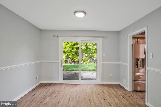 Building Photo - 9123 Old Burton Cir