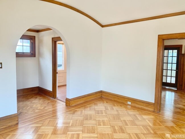 Building Photo - 775 Mangels Ave