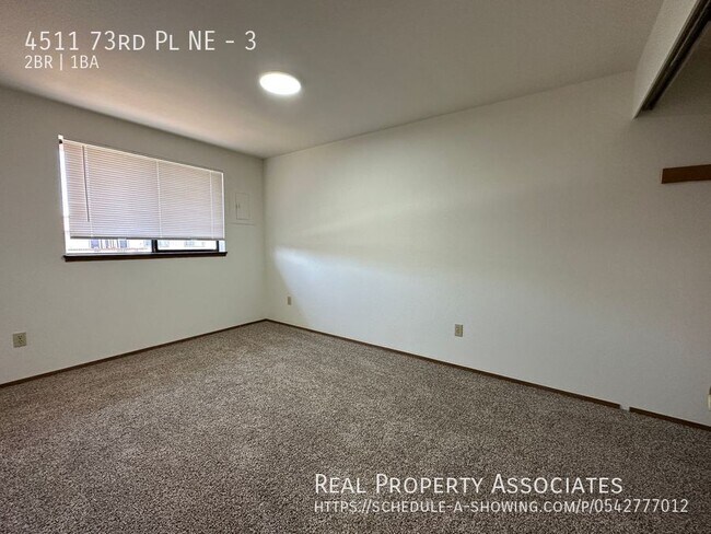 Building Photo - 4511 73rd Pl NE