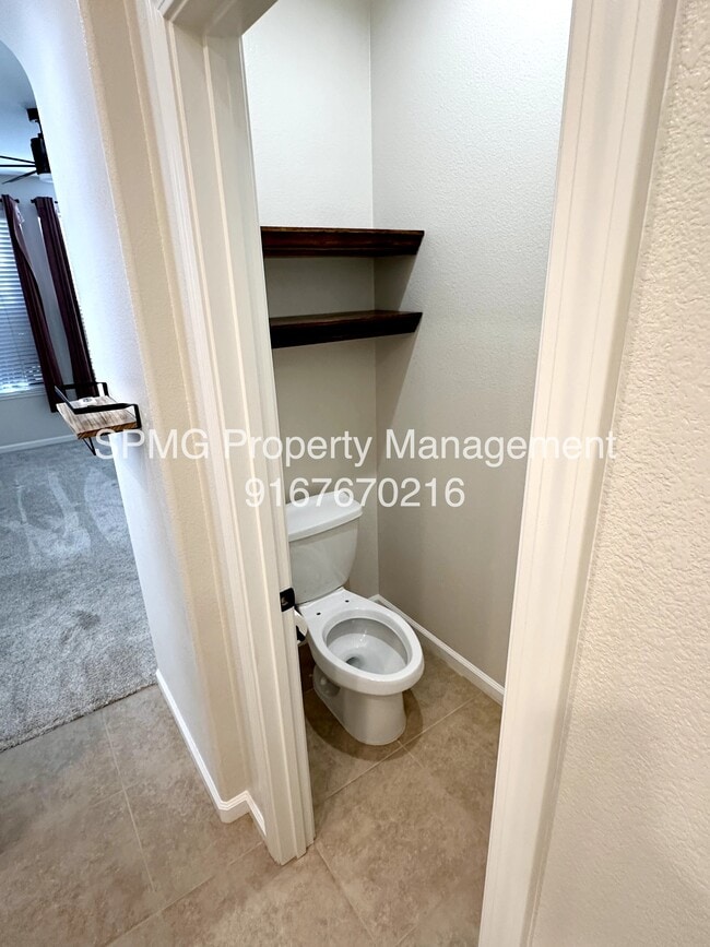 Building Photo - 1528 Morning Glory Ln