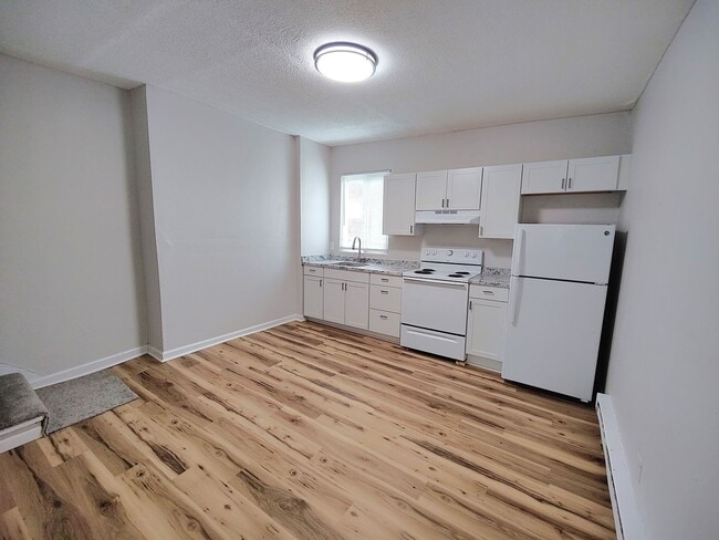 Building Photo - 2663 S 18th St