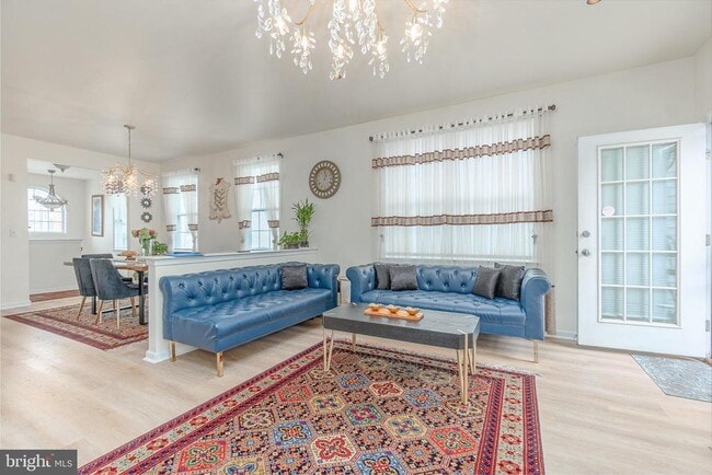 Building Photo - 321 Fountain St