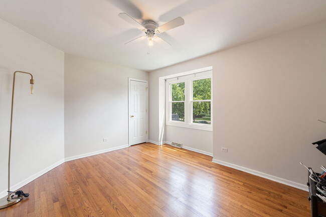 Building Photo - 1526 Carrol Ct
