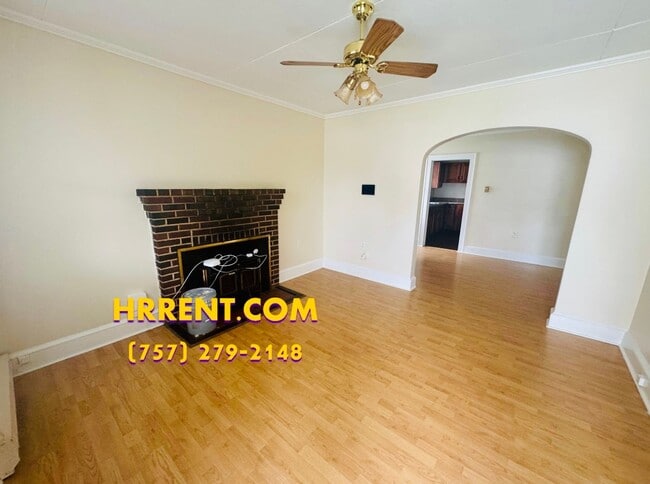 Building Photo - Lovely 3 Bedroom 2 Bath Single Family Home located in Norfolk VA