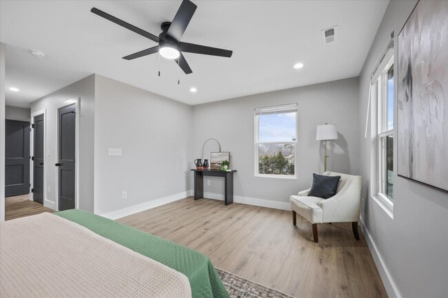 Building Photo - 8302 Lobelia Ln