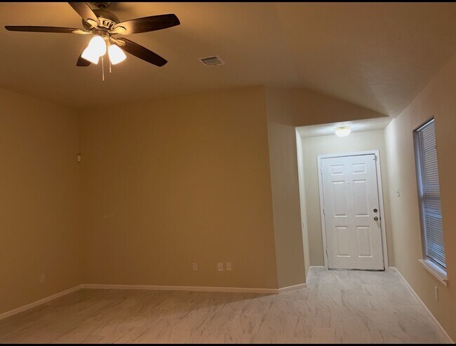 Building Photo - 6622 Portlick Dr