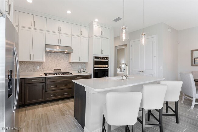 Building Photo - 8986 St Lucia Dr