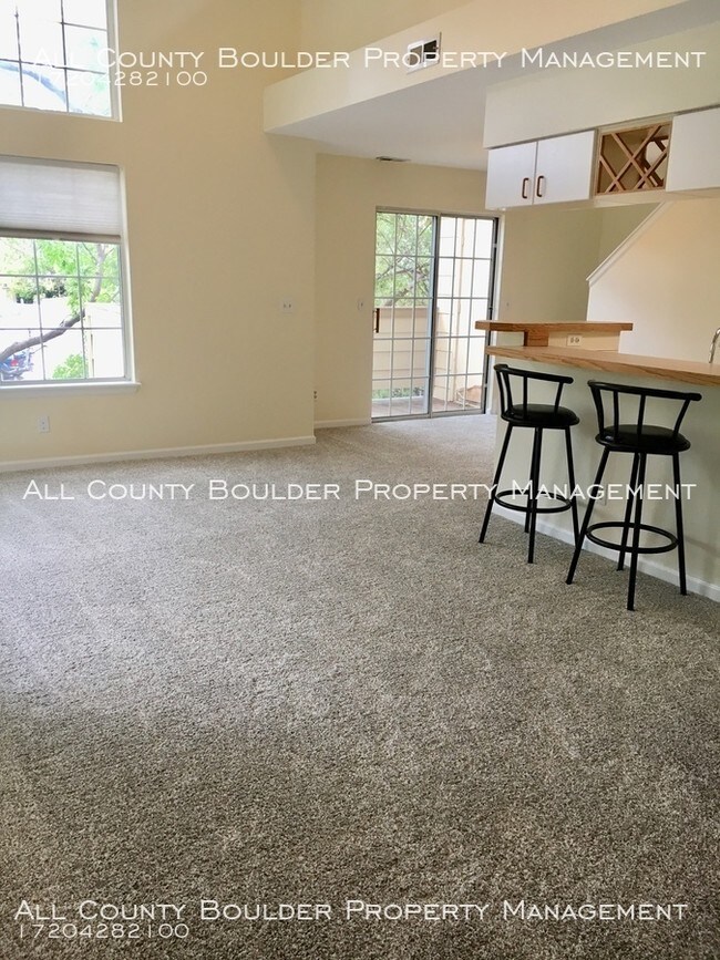 Building Photo - Spacious Powderhorn Condo with Loft