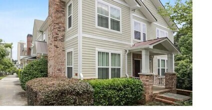 Building Photo - Charming 3BR Townhome in Atlanta