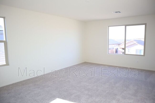 Building Photo - 10676 W Golson Dr