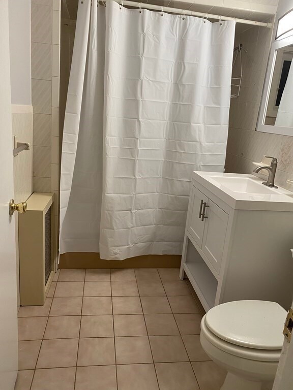 Building Photo - 18 Walnut Rd