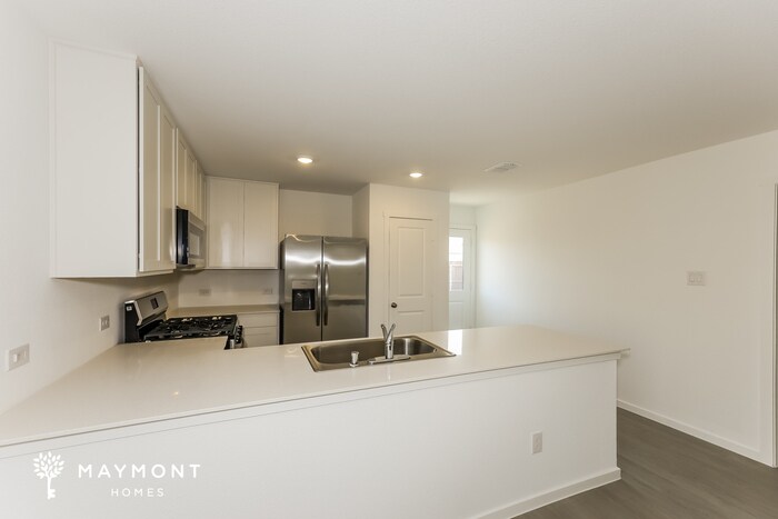 Building Photo - 941 Birkdale Dr