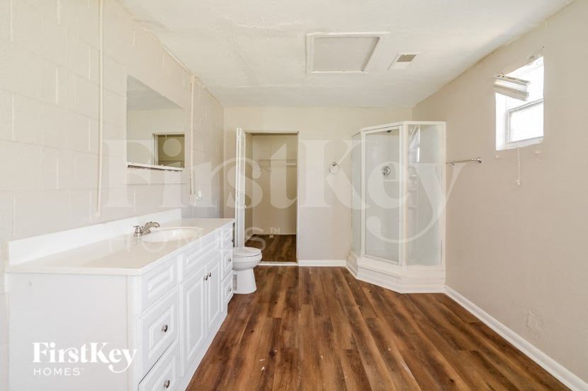 Building Photo - 2864 Jewel Ave