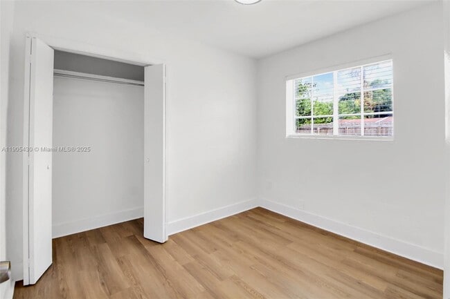 Building Photo - 5151 N Miami Ave