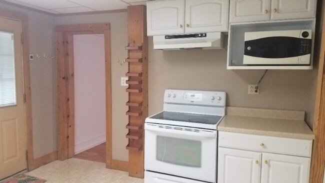 Building Photo - 1311 S State St