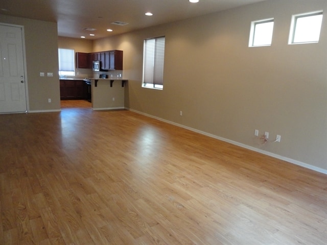 Building Photo - 1861 Versante Ave