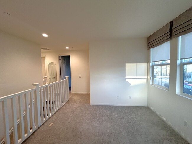 Building Photo - PADDOCK AVE CHINO 91708 (4 BED / 3 BATH)