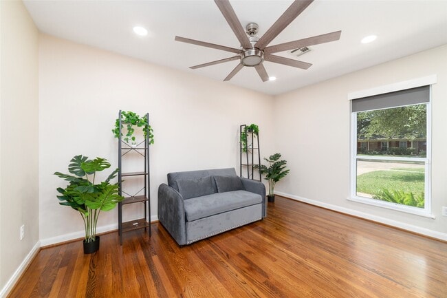 Building Photo - 5727 Capello Dr