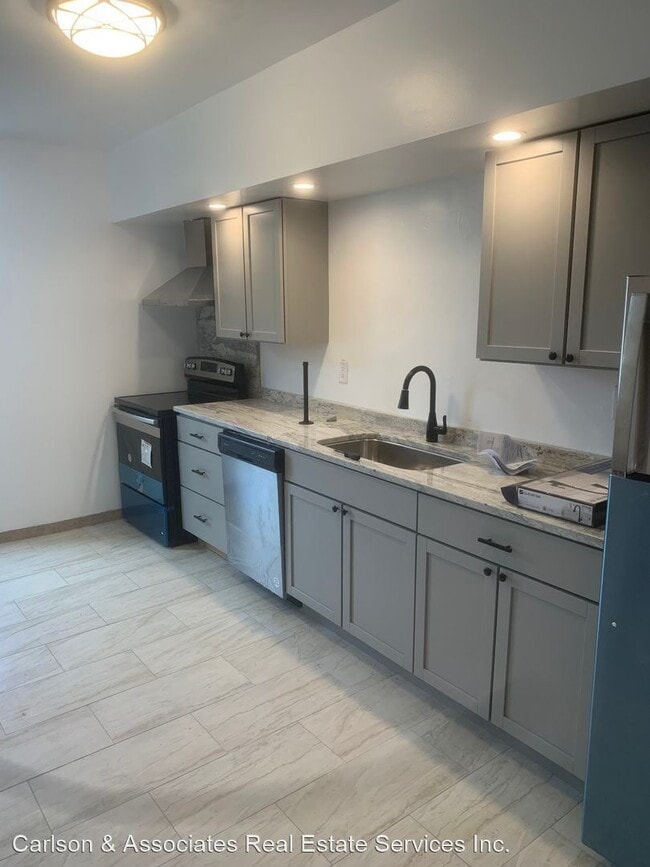 Building Photo - 1 br, 1 bath House - 338 Pearl st