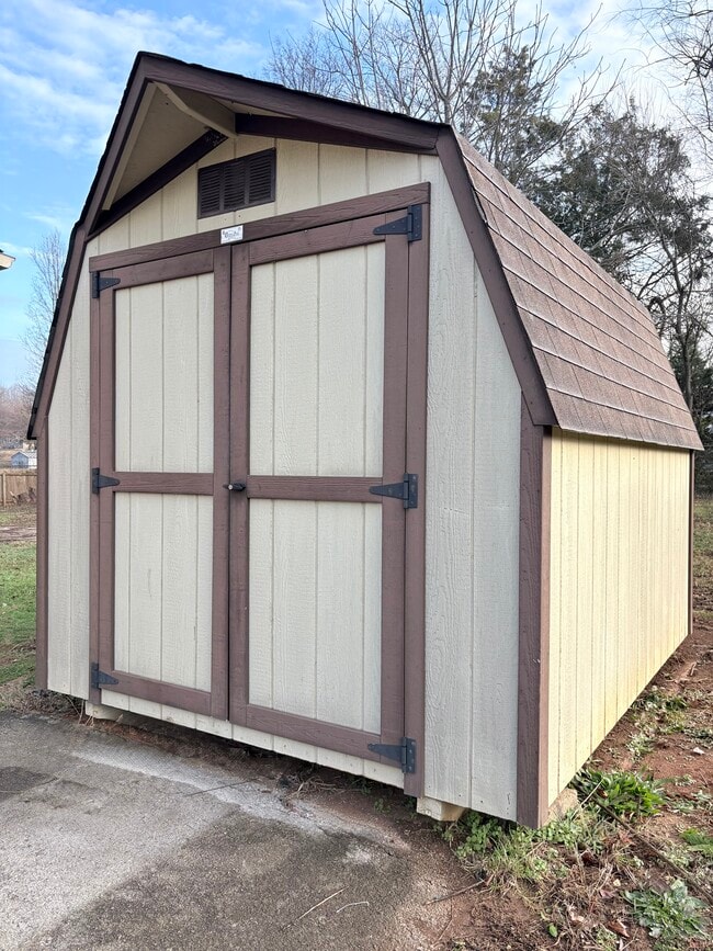 Building Photo - 1232 N Sunrise Dr