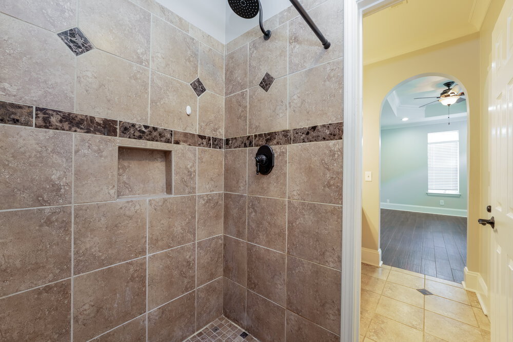 Building Photo - 605 Brookwater Dr