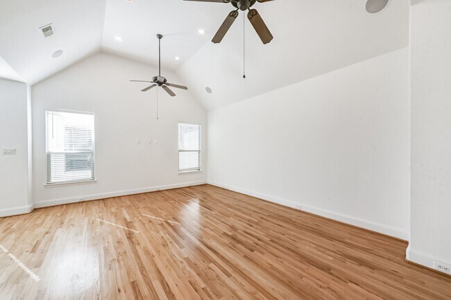 Building Photo - Offered by Precision Realty & Management, LLC!!